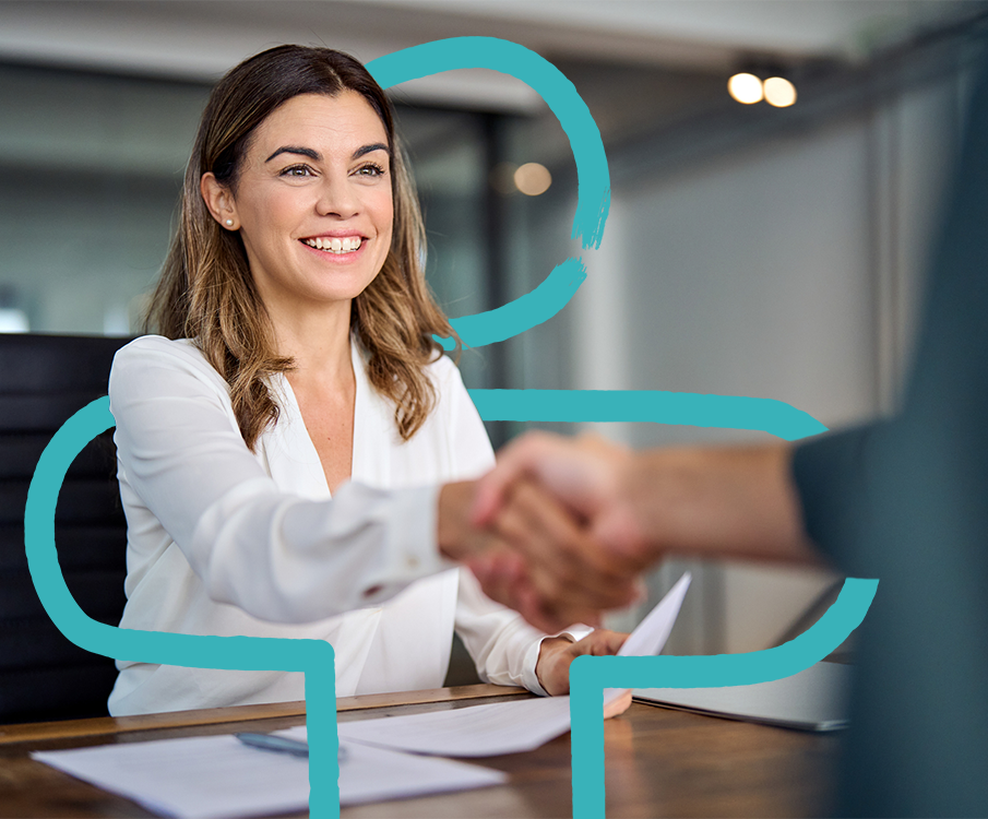 Business Frau schüttelt Hände